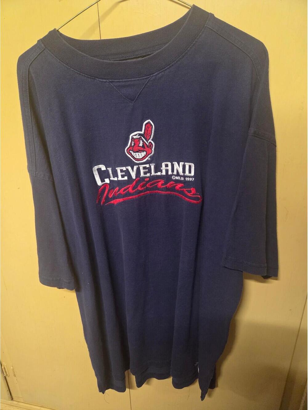 Cleveland Indians Men's vintage T-shirt XL